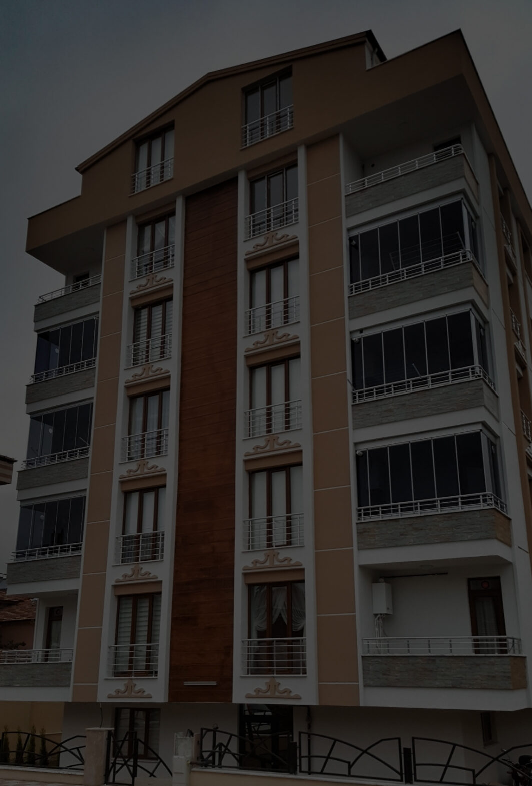 Demir Apartmanı